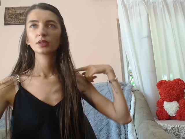 ella-myst webcam