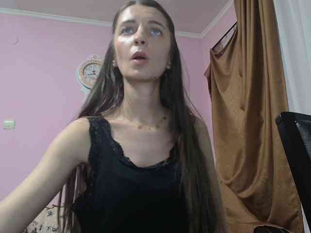 ella-myst webcam