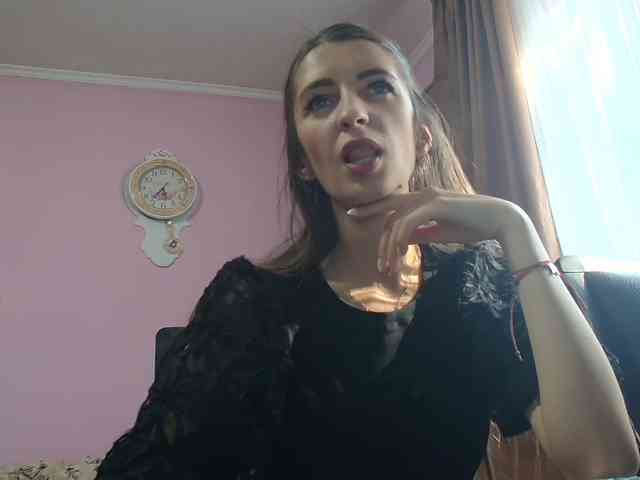 ella-myst webcam