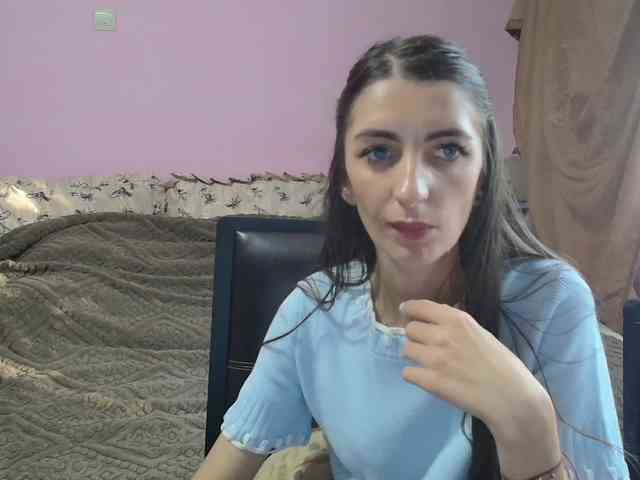 ella-myst webcam