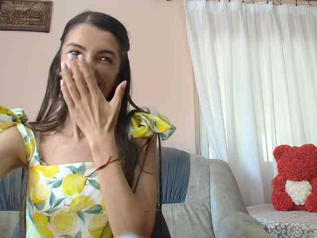ella-myst webcam