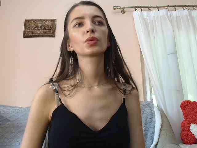 ella-myst webcam