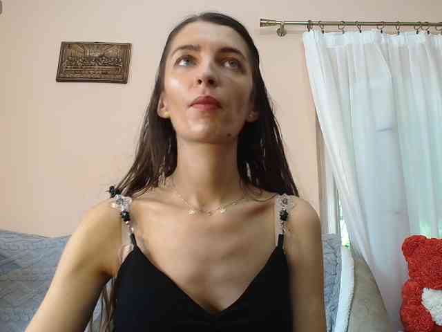 ella-myst webcam