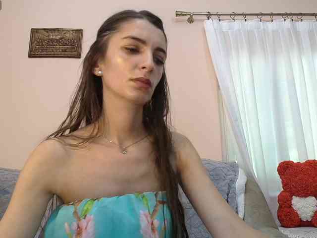 ella-myst webcam