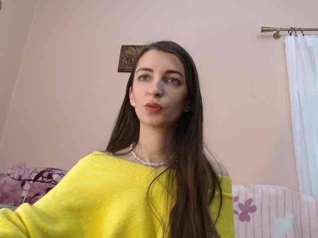 ella-myst webcam