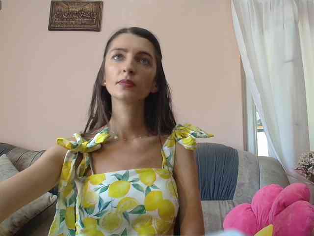 ella-myst webcam
