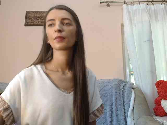 ella-myst webcam