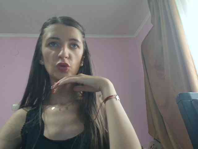 ella-myst webcam