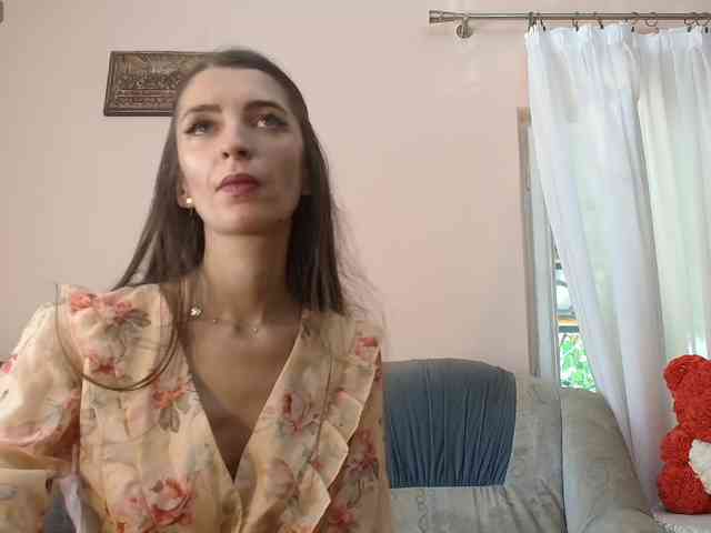 ella-myst webcam