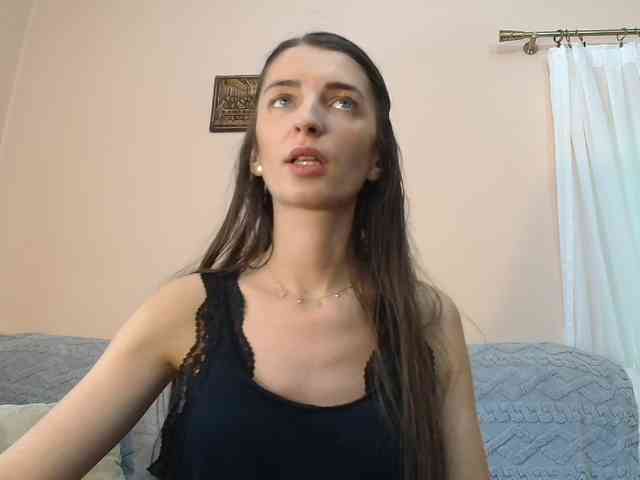 ella-myst webcam
