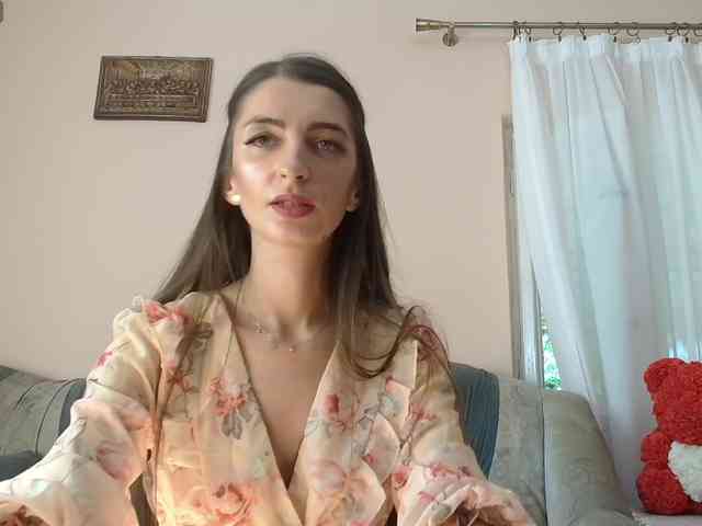 ella-myst webcam