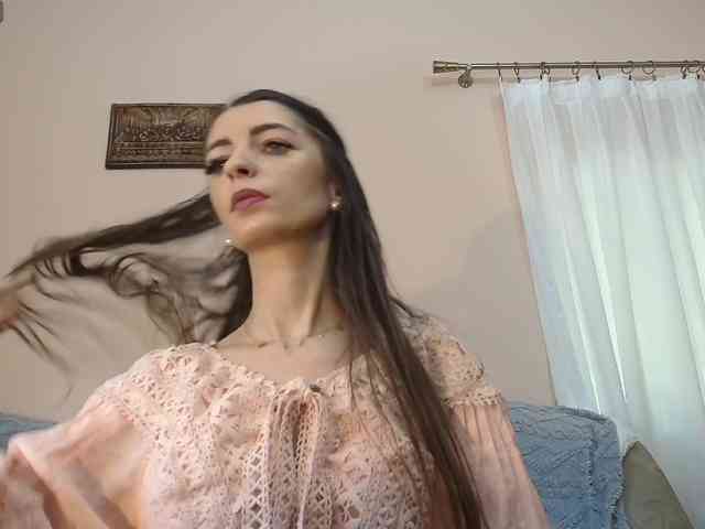 ella-myst webcam