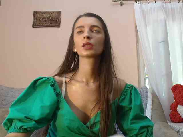 ella-myst webcam