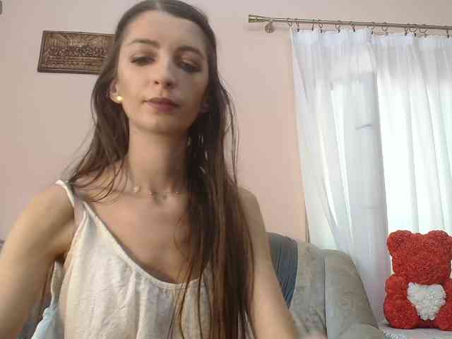 ella-myst webcam