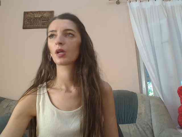 ella-myst webcam