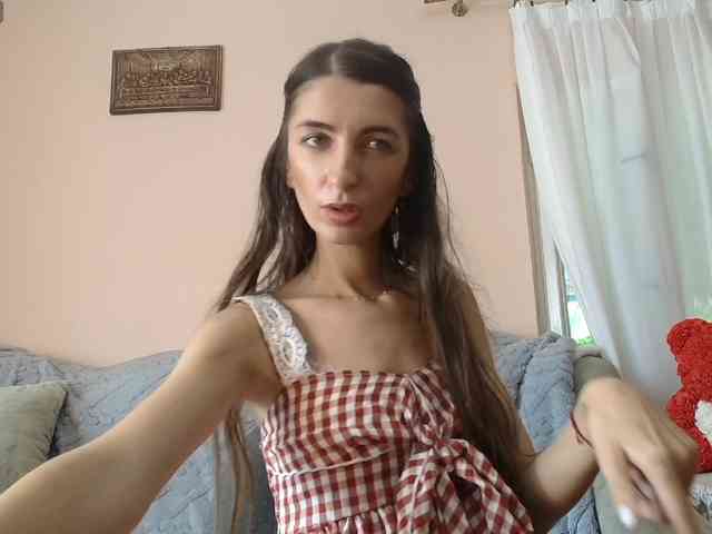 ella-myst webcam