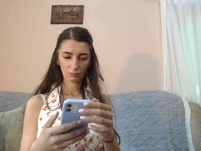 ella-myst webcam