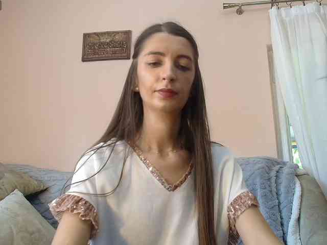 ella-myst webcam