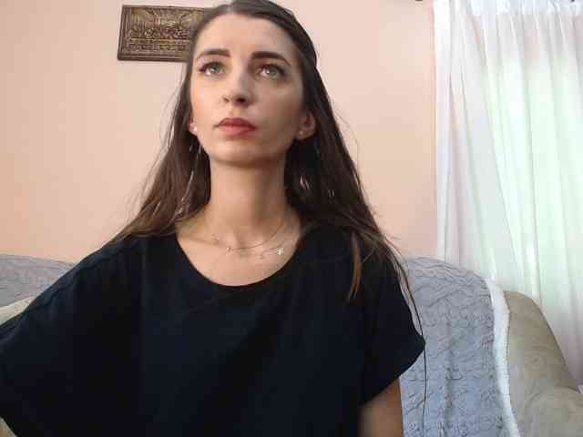 ella-myst webcam