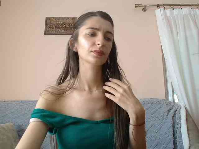 ella-myst webcam