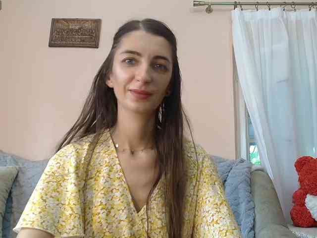 ella-myst webcam