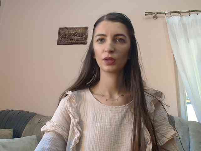 ella-myst webcam