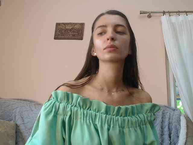 ella-myst webcam