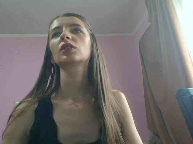 ella-myst webcam
