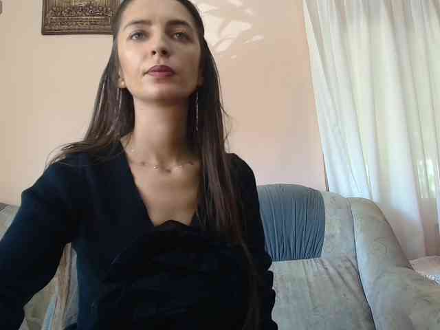ella-myst webcam