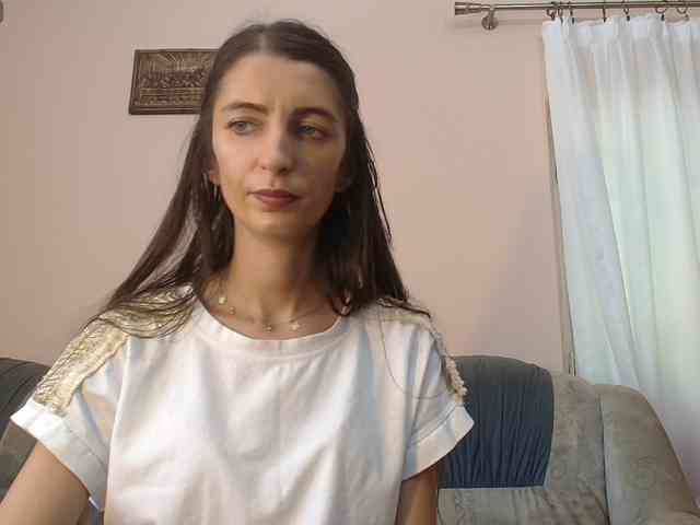 ella-myst webcam