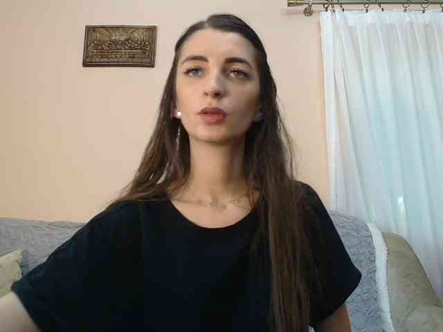ella-myst webcam