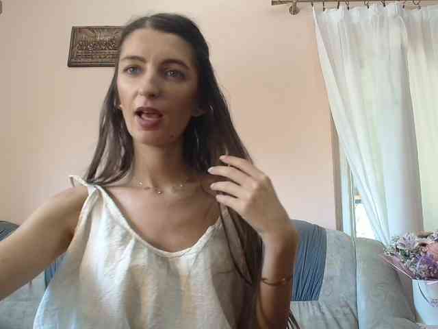 ella-myst webcam