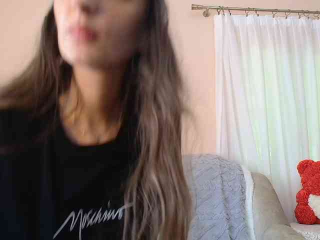 ella-myst webcam