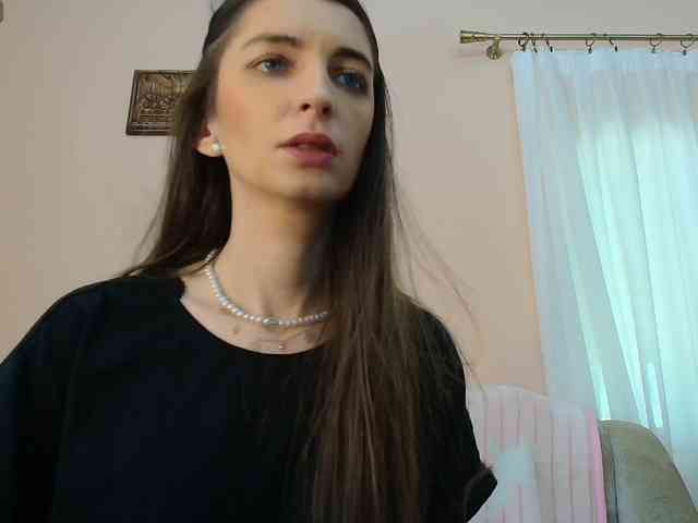 ella-myst webcam