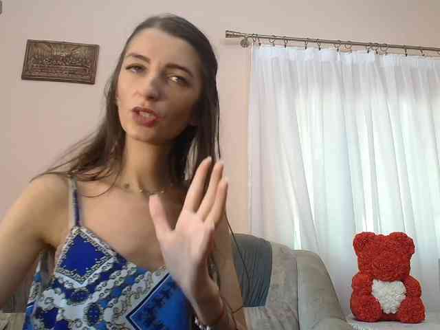 ella-myst webcam