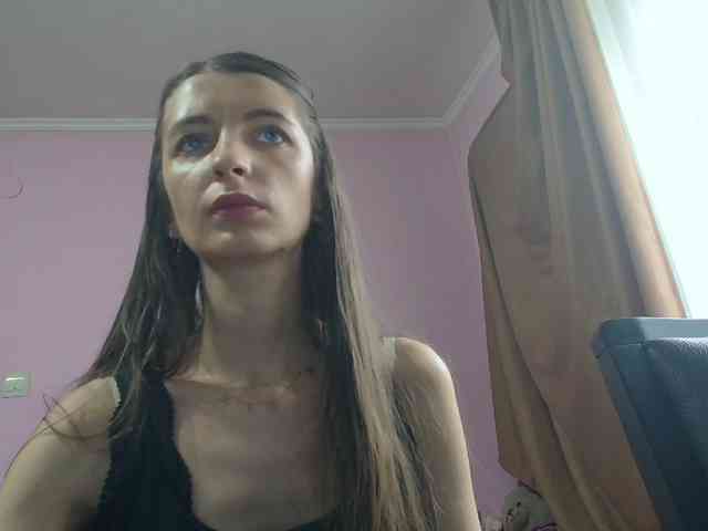 ella-myst webcam