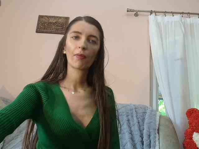 ella-myst webcam