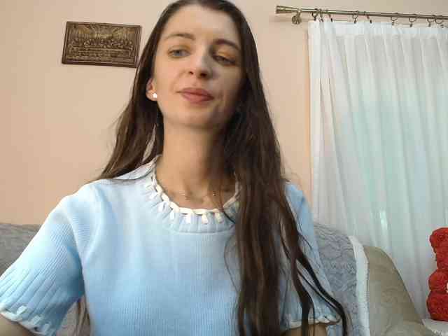 ella-myst webcam
