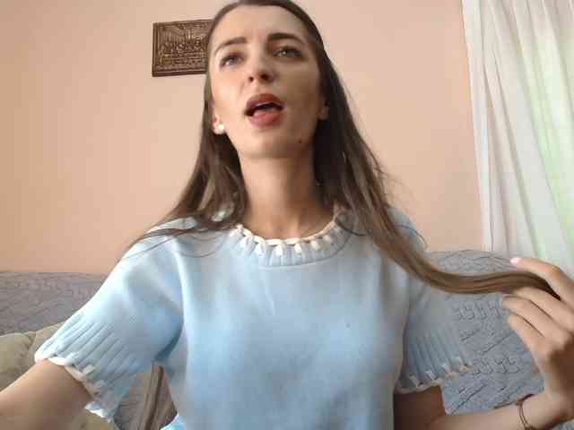 ella-myst webcam