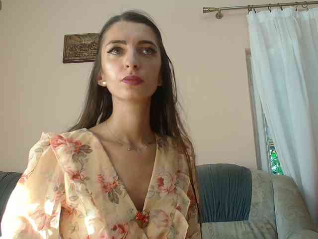 ella-myst webcam