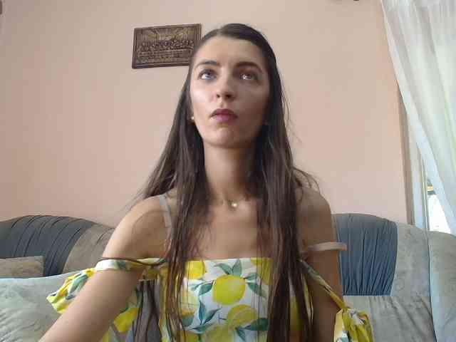ella-myst webcam