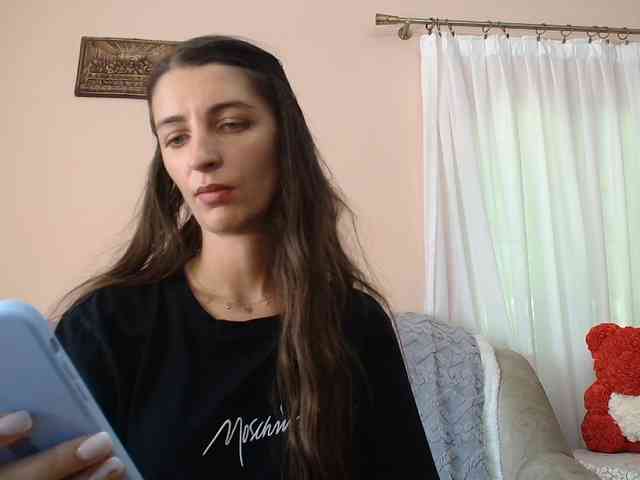 ella-myst webcam