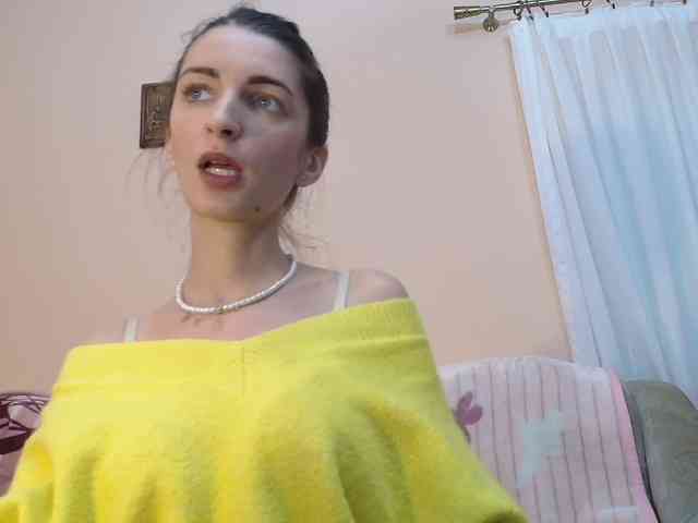 ella-myst webcam