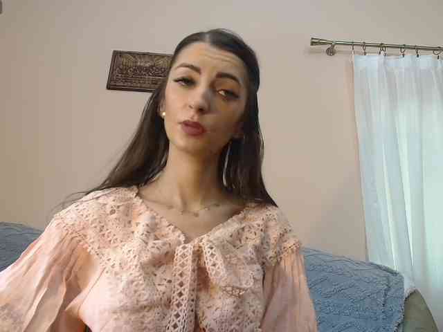 ella-myst webcam