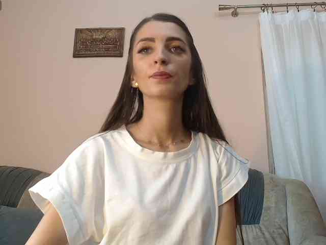 ella-myst webcam