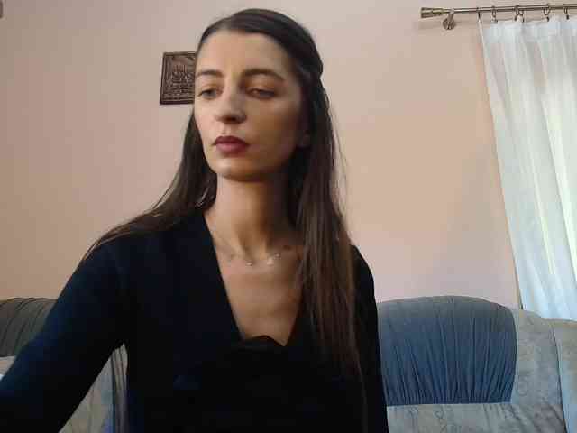 ella-myst webcam