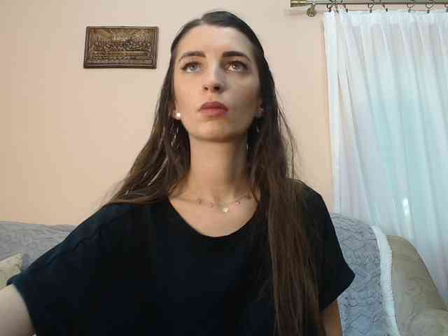 ella-myst webcam