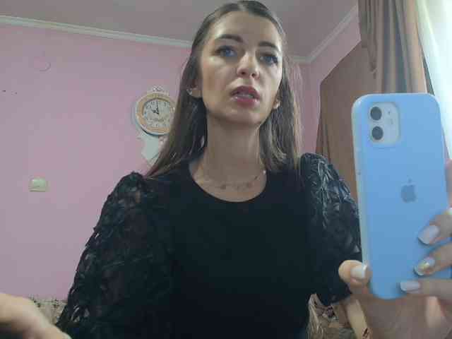 ella-myst webcam
