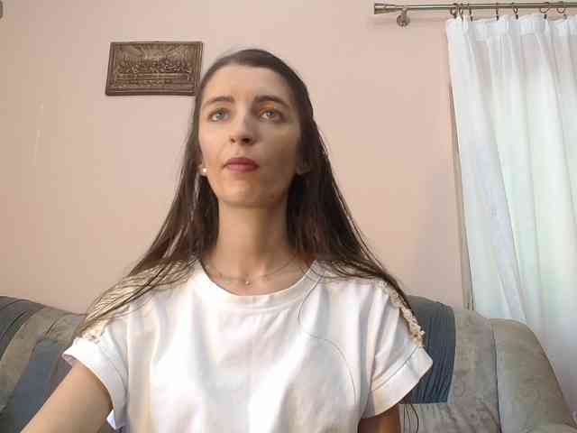 ella-myst webcam