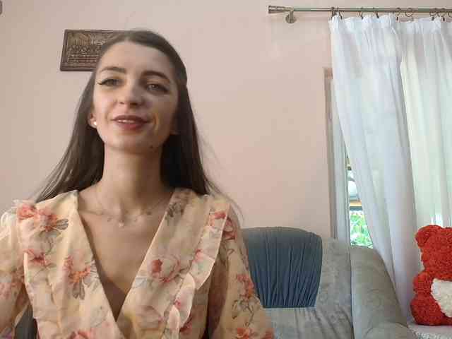 ella-myst webcam